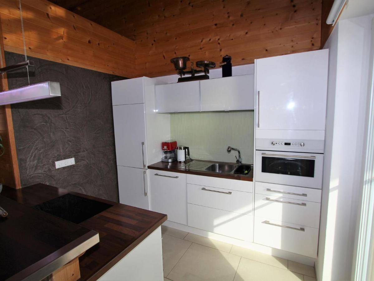 Apartment Directly On Lake Ossiach In Carinthia Stockelweingarten Bagian luar foto