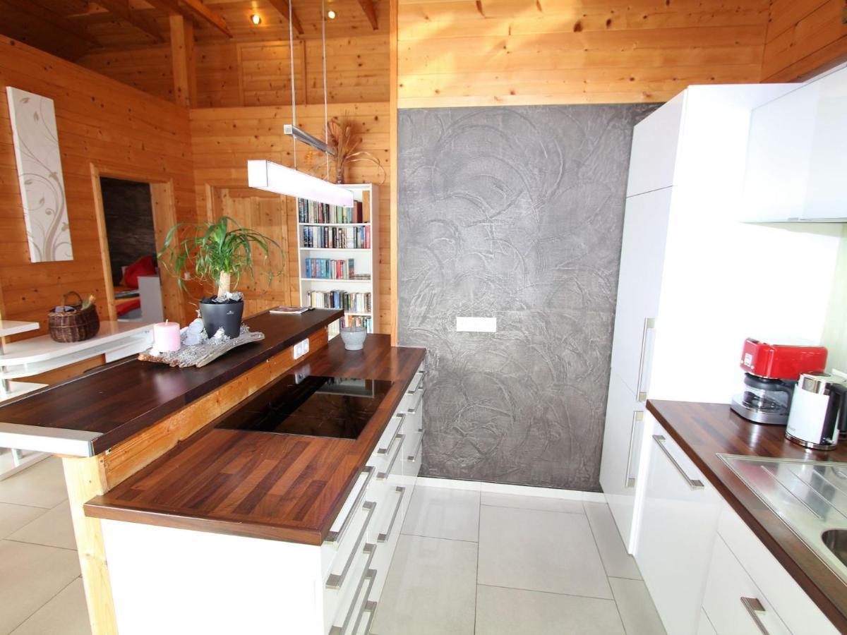 Apartment Directly On Lake Ossiach In Carinthia Stockelweingarten Bagian luar foto
