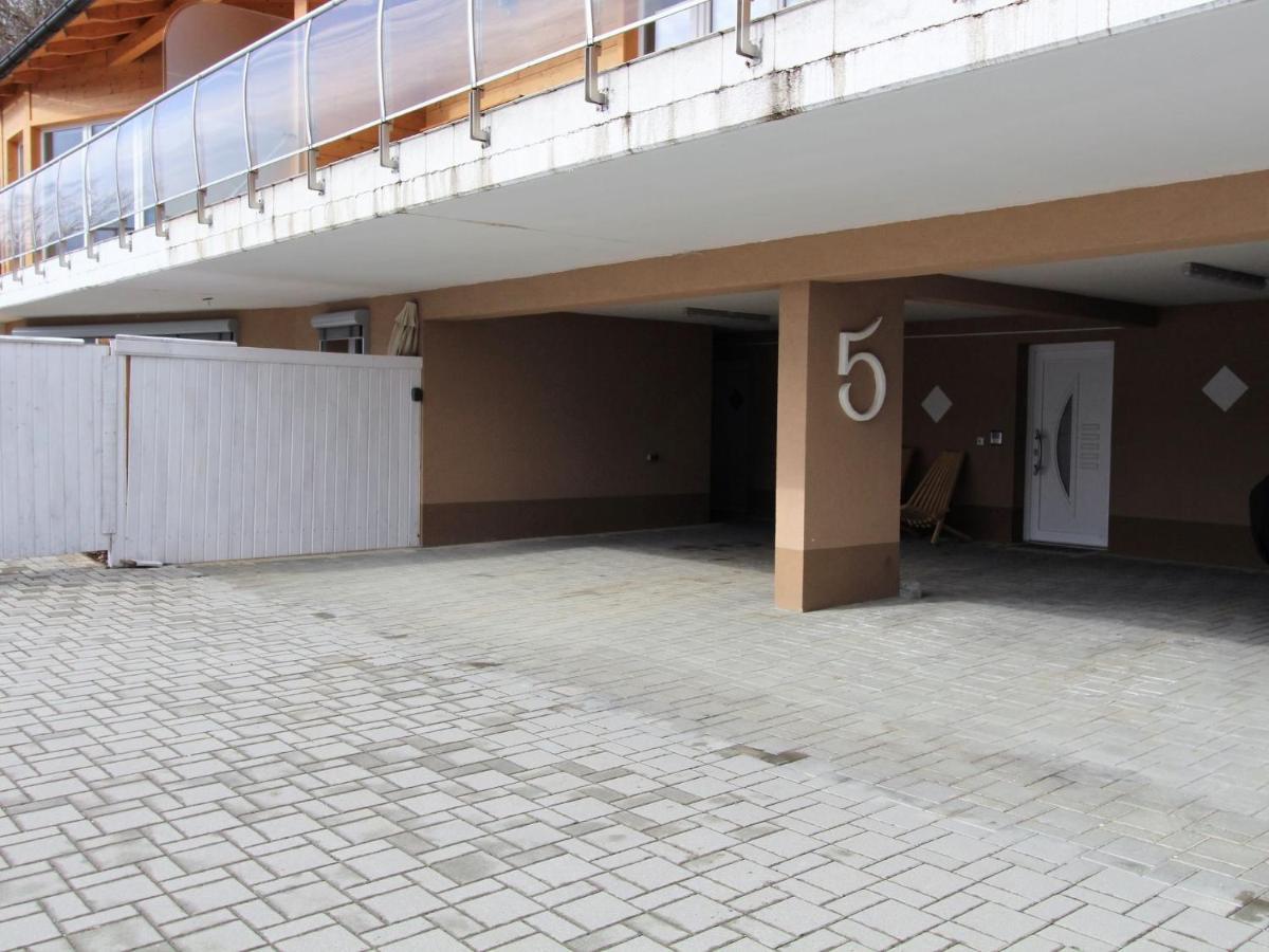 Apartment Directly On Lake Ossiach In Carinthia Stockelweingarten Bagian luar foto